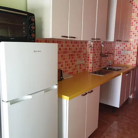 Apartament In Front Of The Sea Торремолинос
